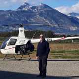 ...per poi scendere in qualsiasi aeroporto, elisuperficie o pezzetto di terreno privato�